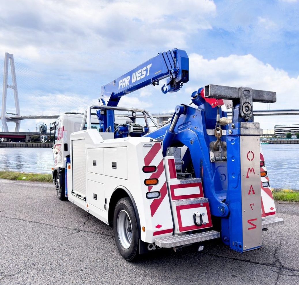 大型レッカー車